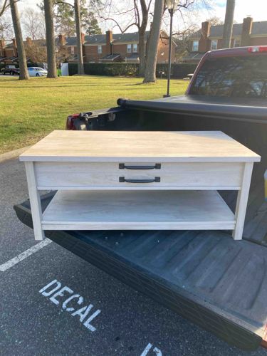 Modern Farmhouse Lift-Top Coffee Table