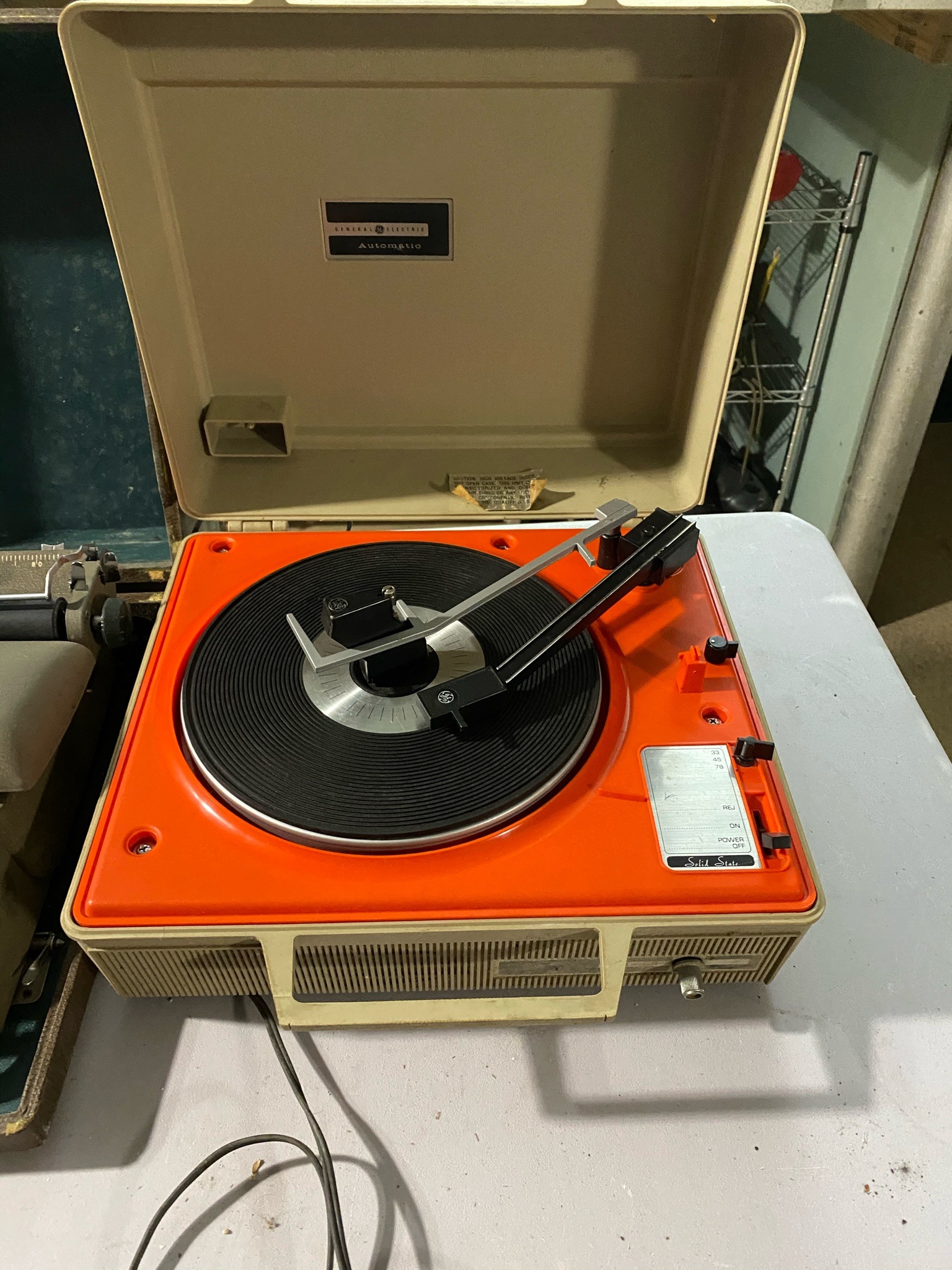 Submitted photo of General Electric Portable Turntable (not authenticated)