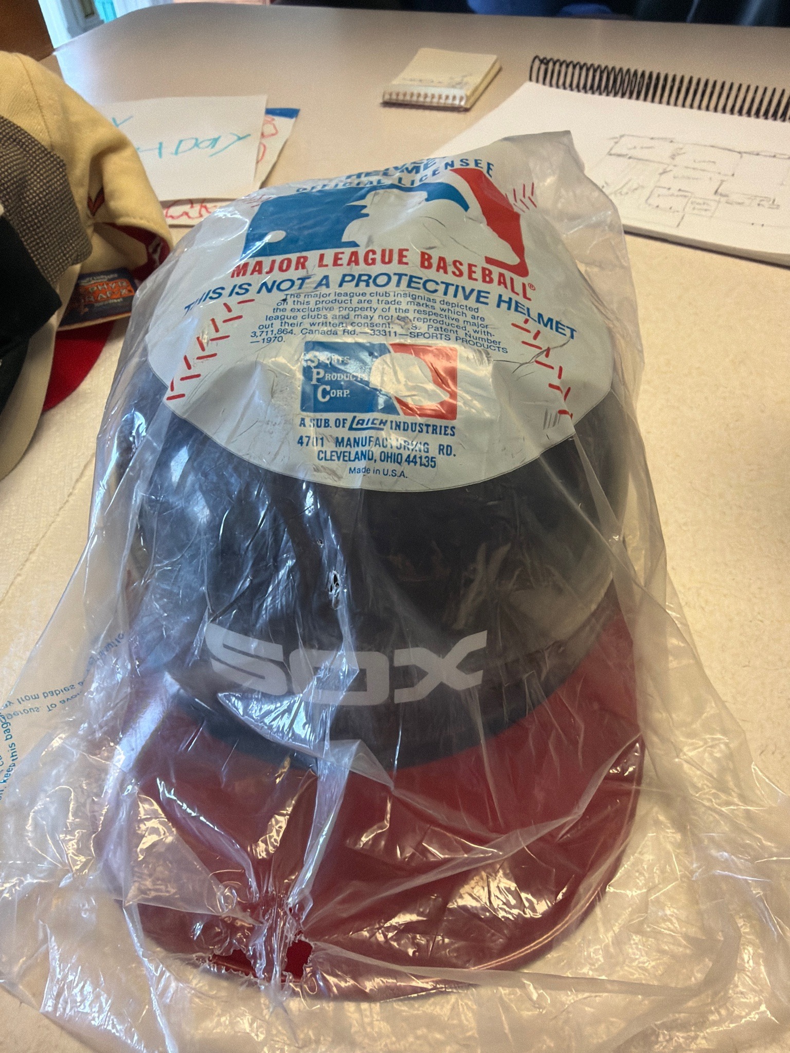 Submitted photo of Chicago White Sox Novelty Baseball Helmet (not authenticated)