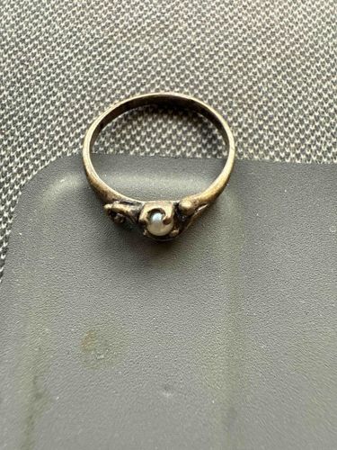 Vintage Pearl and Floral Motif Ring