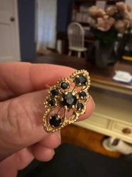 Vintage Gold-Toned Ring with Dark Blue Gemstone Cluster