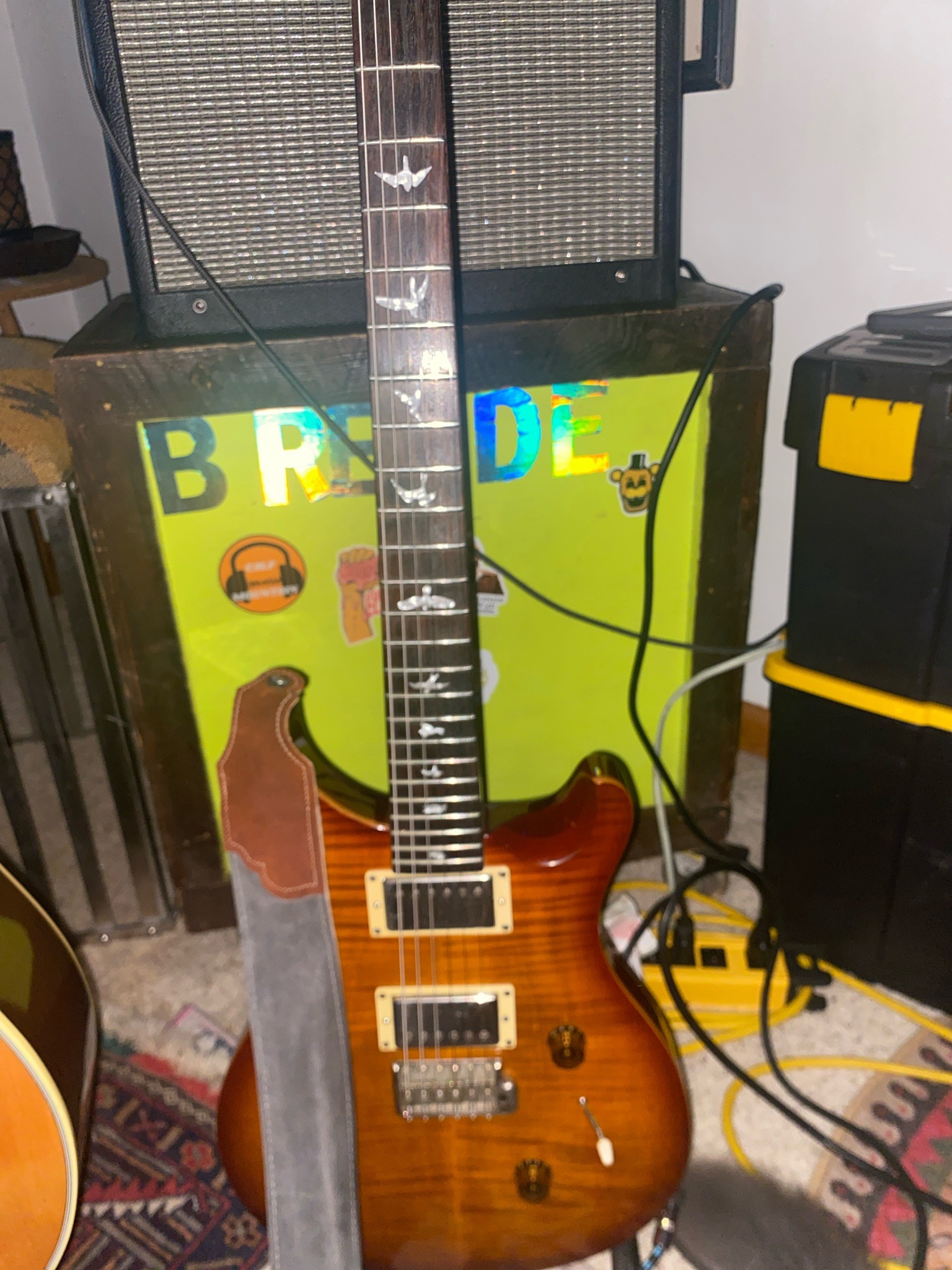 Submitted photo of Paul Reed Smith Electric Guitar (not authenticated)