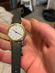 Q&Q Quartz Analog Wristwatch