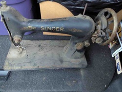 Vintage Singer Sewing Machine Head
