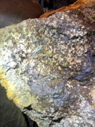 Unidentified Rock/Mineral Specimen