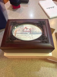 Inspirational Wooden Music Box with House Scene