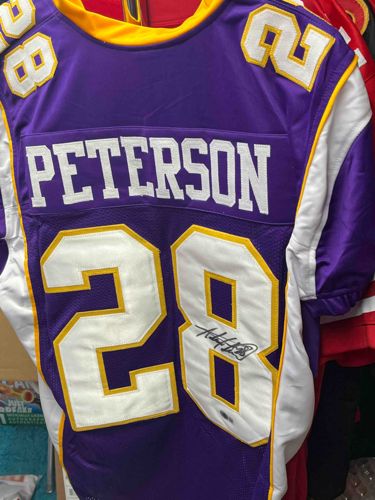 Autographed Adrian Peterson Minnesota Vikings Jersey