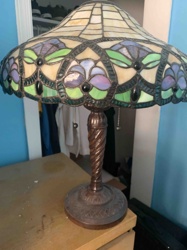Tiffany-Style Stained Glass Table Lamp with Floral Motif