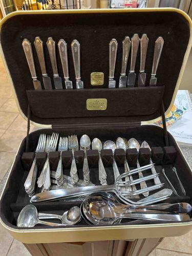 Vintage Carlo (or similar) Complete Flatware Set in Fitted Case