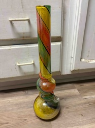 Multi-Color Swirl Glass Water Pipe with Spherical Bubblers