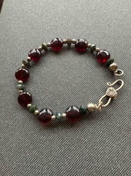 Red and Green Bead Bracelet with Silver Accents