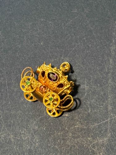 18k Gold Gemstone-Embellished Miniature Coach Charm