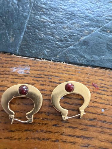 Pair of 10k Yellow Gold Crescent Hoop Earrings with Garnet Cabochons