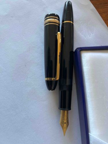 Montblanc Meisterstück Classique Fountain Pen