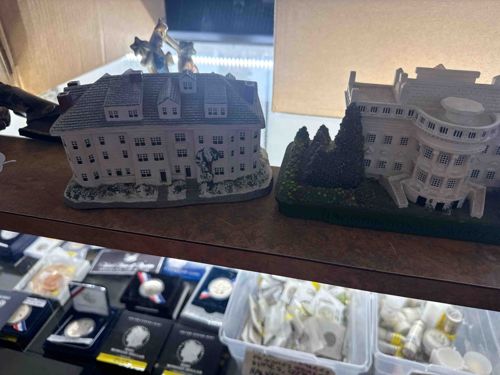 Collection of Miniature Architectural Models (Norman Rockwell Museum and The White House)