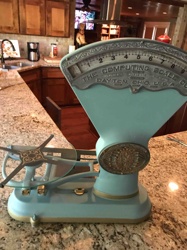 Antique Computing Scale Co. Store Scale