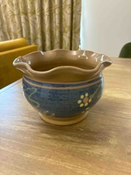 Ruffled Rim Stoneware Pot with Floral Design