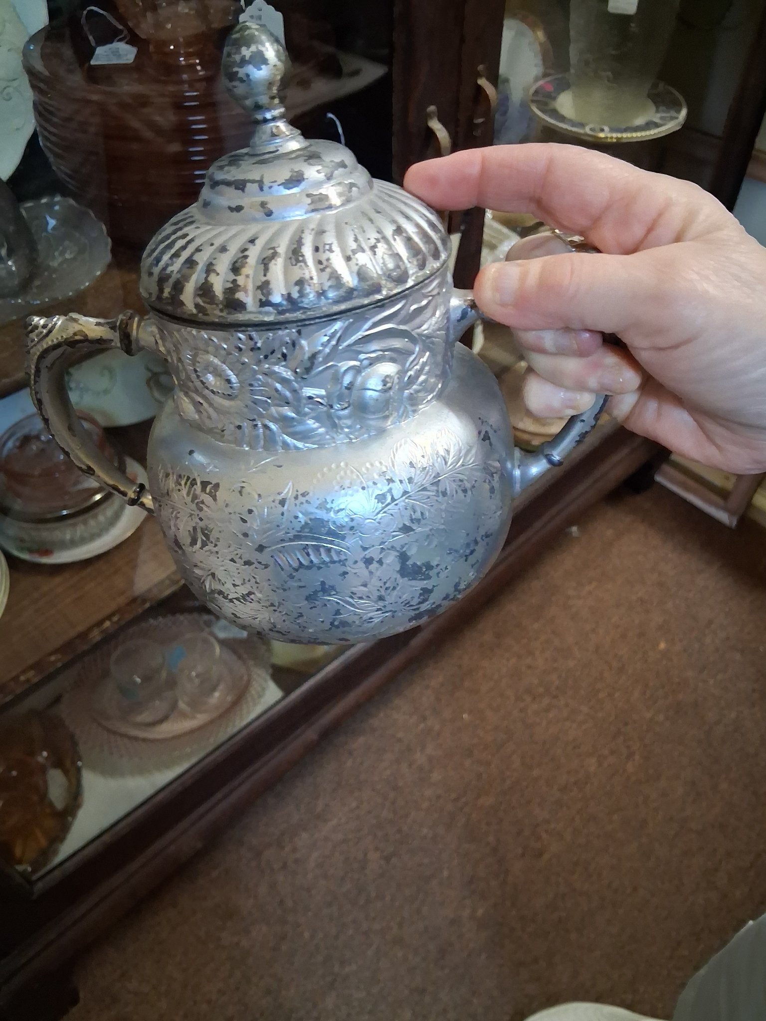 Submitted photo of Silver-plated lidded sugar bowl (unverified)