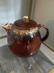 Hull Pottery Brown Drip Teapot