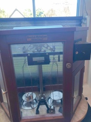 Brock & Michelsen Analytical Balance