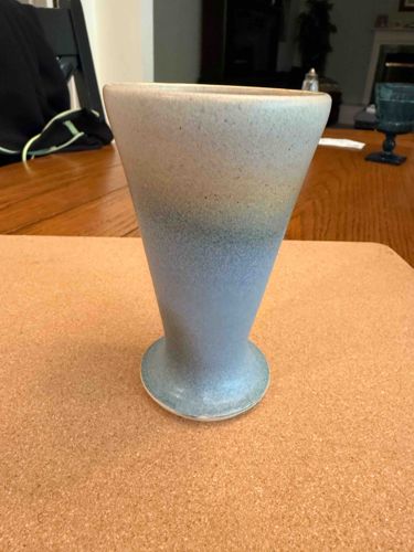 Stoneware Gradient Glaze Footed Vase