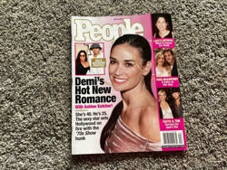 People Magazine - June 16, 2003 (Demi Moore & Ashton Kutcher Cover)