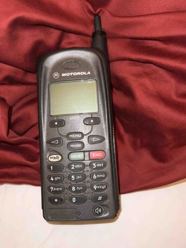 Motorola iDEN i85s Flip Phone (or similar iDEN series model)