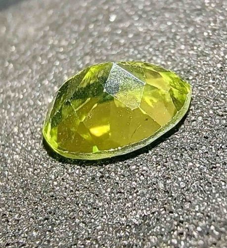 Oval Faceted Peridot Gemstone