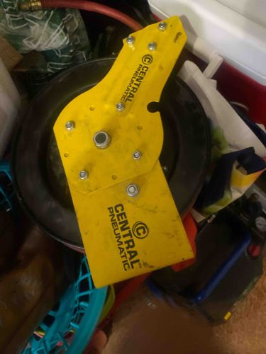 Central Pneumatic Hose Reel Guide Arm
