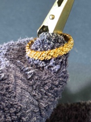 18k HGE Textured Gold Tone Band Ring