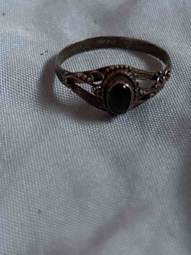Vintage-Style Silver Ring with Black Cabochon Stone