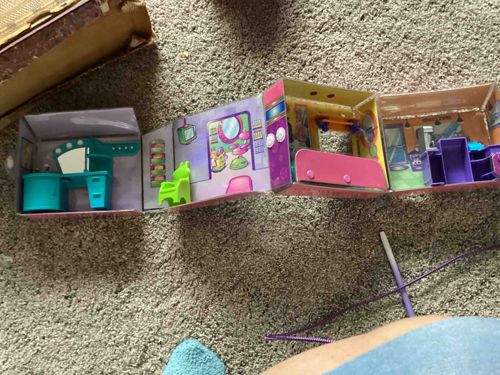 Folding Dollhouse Playset