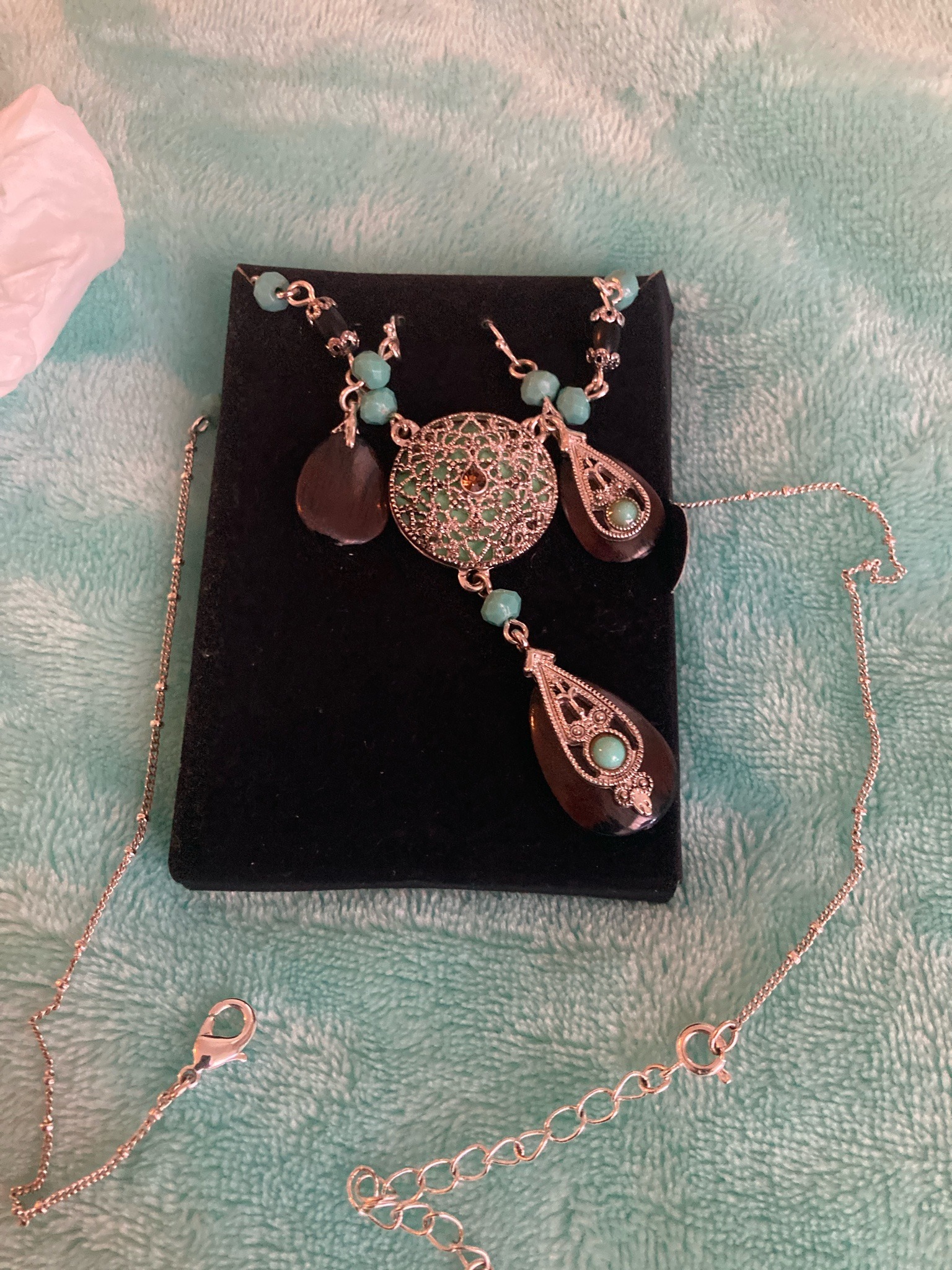 Submitted photo of Silver-tone metal and turquoise-color stone necklace