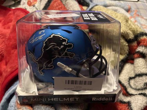Sam LaPorta Autographed Detroit Lions Riddell Speed Mini Helmet