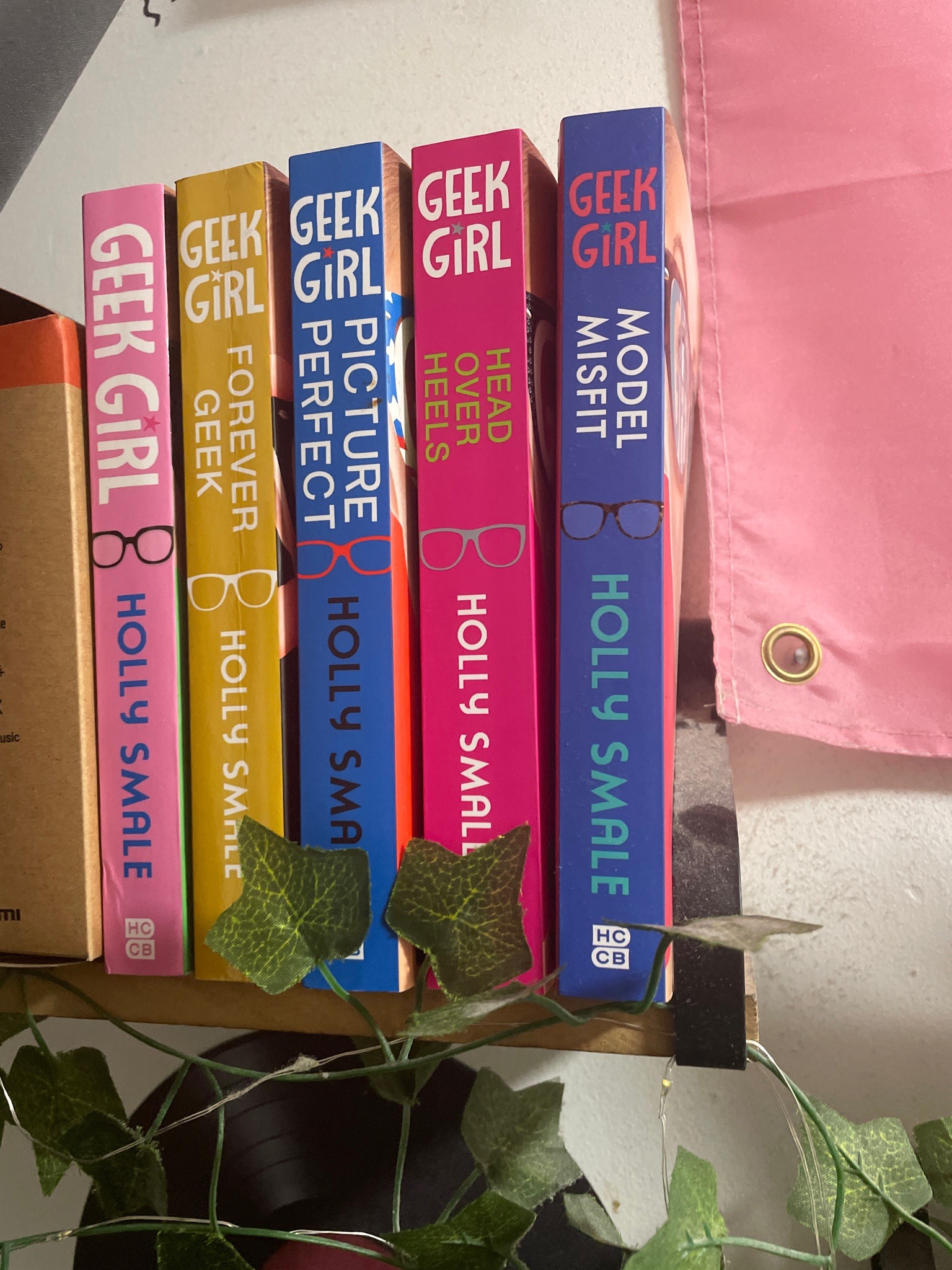 Geek Girl series book collection by Holly Smale