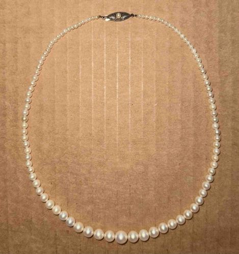 Graduated Pearl Necklace with Embellished Clasp