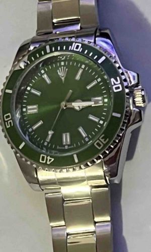 Unbranded Green Diver Style Wristwatch