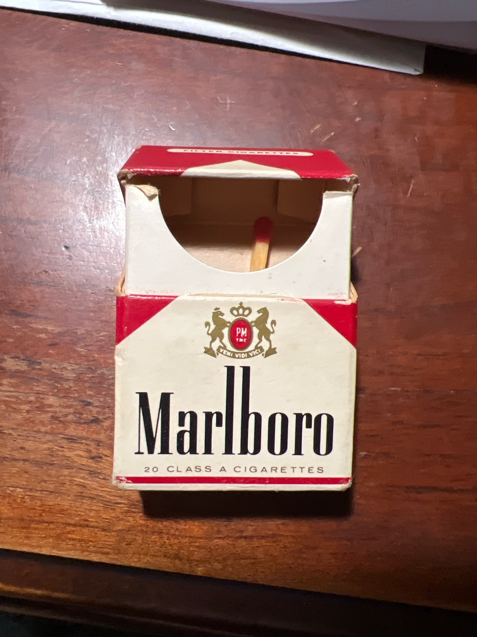 Submitted photo of Marlboro Filter Cigarettes pack (not authenticated)