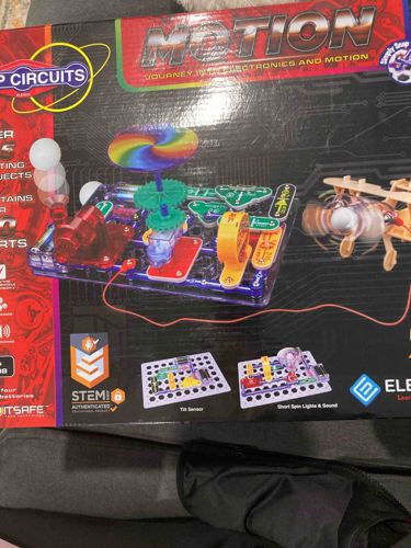 Snap Circuits MOTION Electronics and Motion Kit