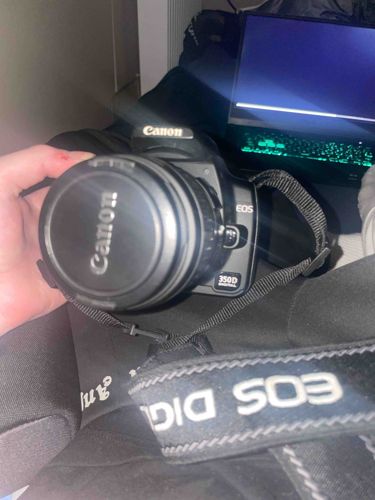 Canon EOS 350D Digital SLR Camera