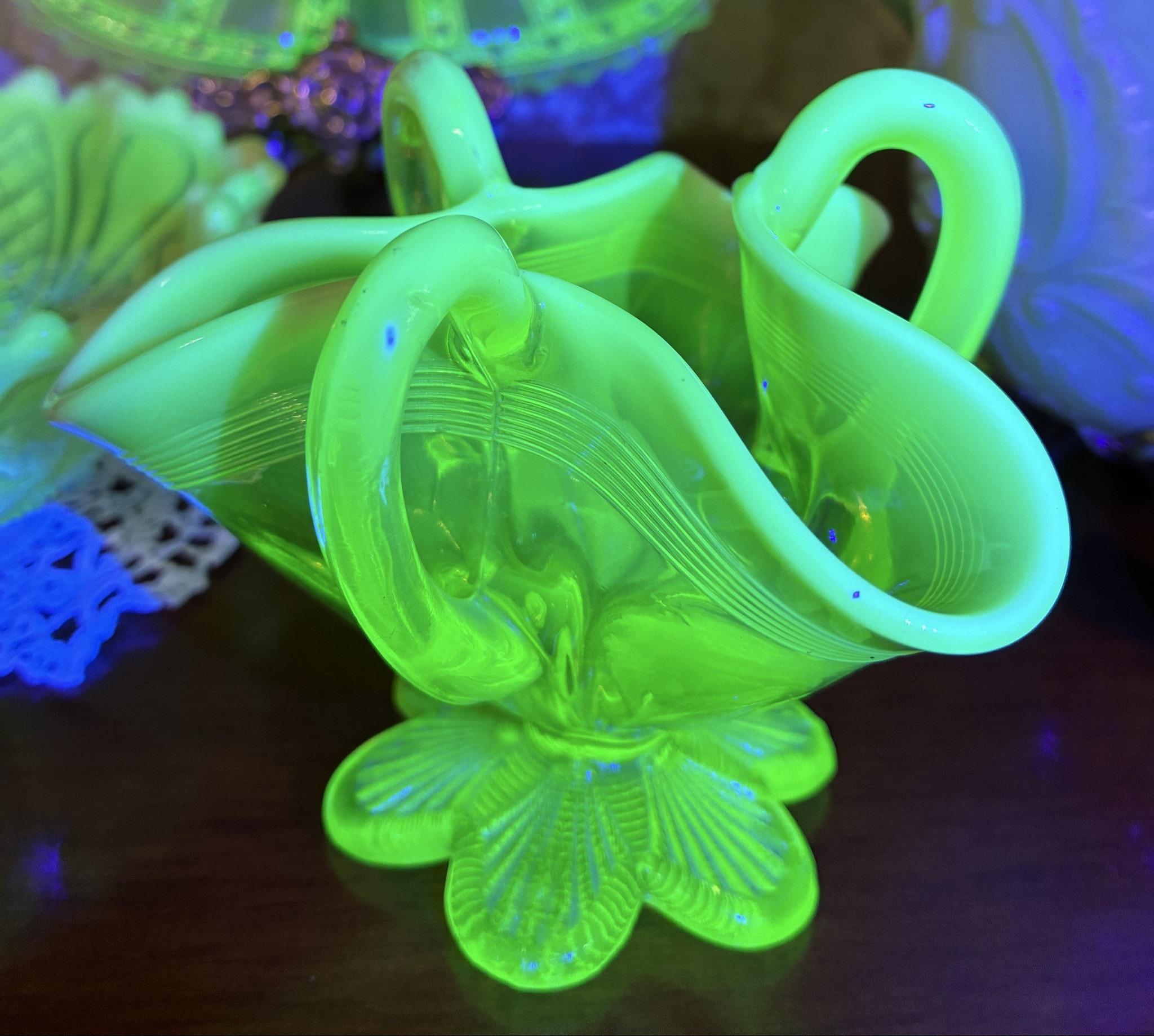 Submitted photo of Uranium Glass Vaseline Glass Novelty Basket (unverified)