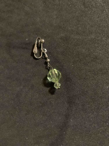 Vintage-Style Light Green Glass Dangle Clip-On Earring