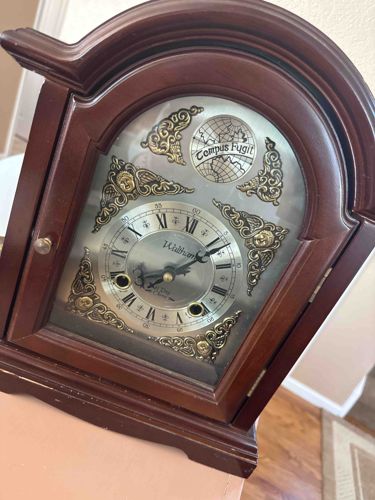 Waltham 31 Day Chime Clock (Mantel/Desk Clock)