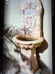 Classical Style Pedestal Garden Fountain