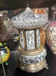 Italian Neoclassical Style Putti Decorated Lamp Base or Pedestal