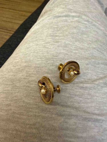 Gold-toned Cuff Links with Faux Pearl