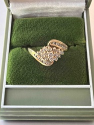 Gold and Diamond Cluster Ring