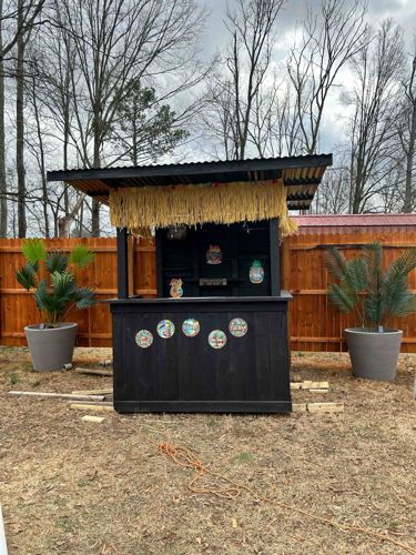 Outdoor Tiki Bar