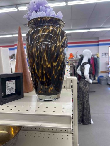 Tortoise Shell Pattern Hand-Blown Art Glass Vase