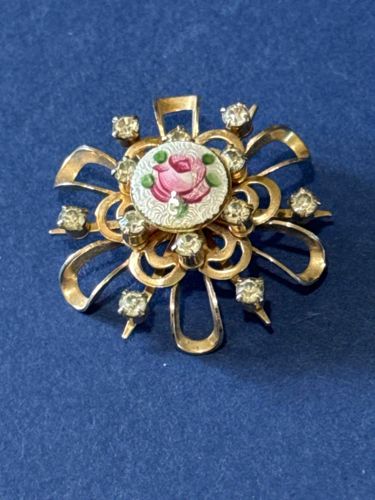 Vintage Gold-Tone Enamel Rose Brooch/Pendant with Rhinestones